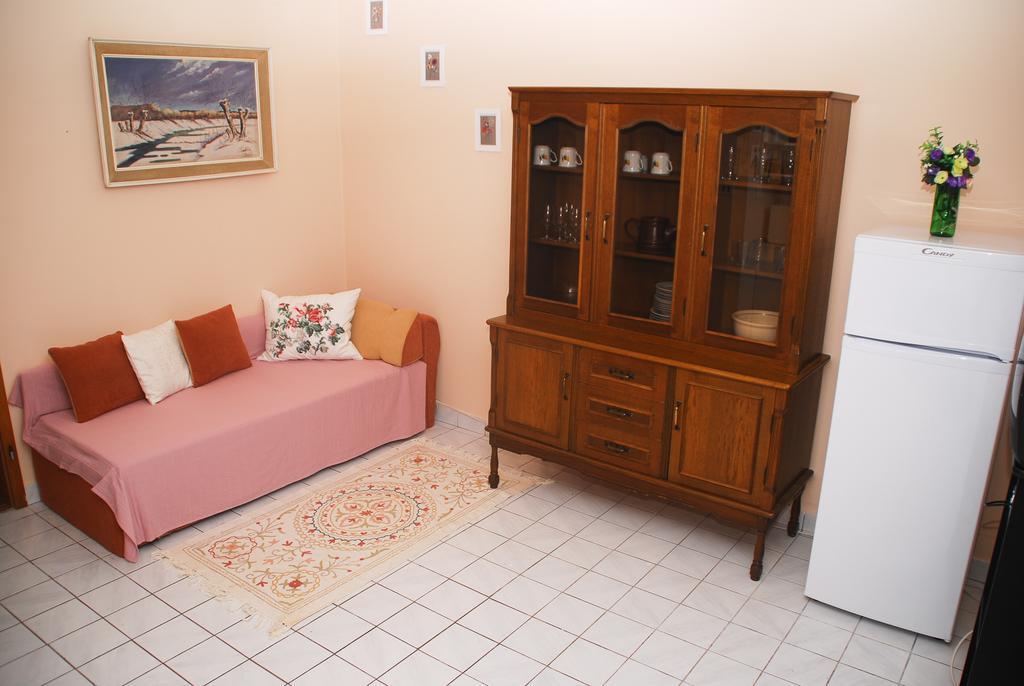 Apartments Bardak Ližnjan 部屋 写真