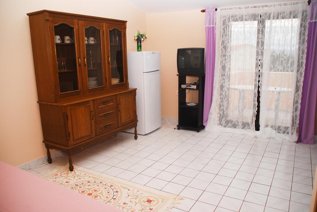 Apartments Bardak Ližnjan 部屋 写真